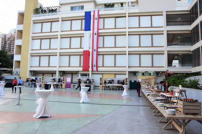 Grand Lycee Franco Prom
